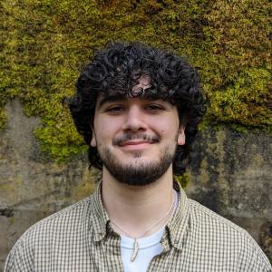Lorenzo Headshot 